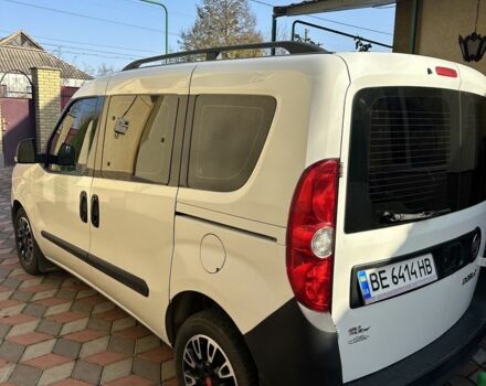 Белый Фиат Добло, объемом двигателя 1.2 л и пробегом 169 тыс. км за 8500 $, фото 1 на Automoto.ua