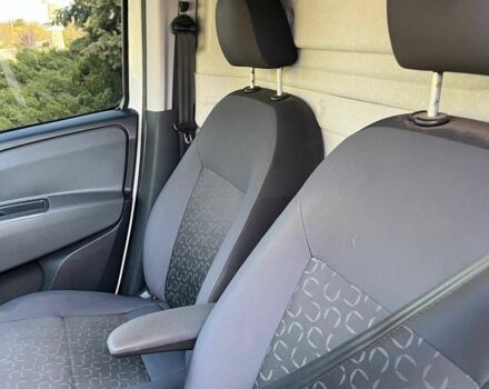 Белый Фиат Добло, объемом двигателя 1.6 л и пробегом 230 тыс. км за 7500 $, фото 15 на Automoto.ua