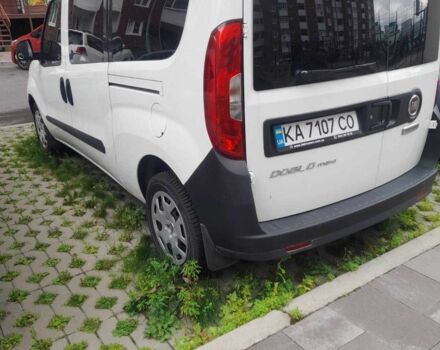 Белый Фиат Добло, объемом двигателя 1.4 л и пробегом 1000 тыс. км за 18800 $, фото 6 на Automoto.ua