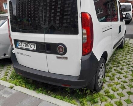 Белый Фиат Добло, объемом двигателя 1.4 л и пробегом 1000 тыс. км за 18800 $, фото 4 на Automoto.ua