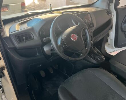 Белый Фиат Добло, объемом двигателя 1.6 л и пробегом 335 тыс. км за 6000 $, фото 3 на Automoto.ua