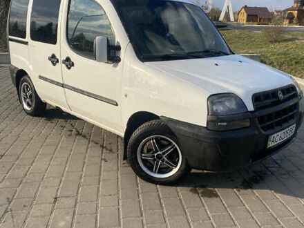 Фіат Добло 2002 у Луцьку на Automoto.ua Білий Фіат Добло, об'ємом двигуна 1.9 л та пробігом 370 тис. км за 2700 $, фото 1 на Automoto.ua