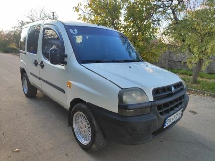 Фіат Добло 2002 у Миколаєві на Automoto.ua Білий Фіат Добло, об'ємом двигуна 1.9 л та пробігом 300 тис. км за 3000 $, фото 1 на Automoto.ua