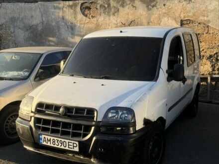 Белый Фиат Добло, объемом двигателя 1.9 л и пробегом 340 тыс. км за 900 $, фото 1 на Automoto.ua