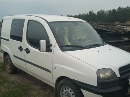 Белый Фиат Добло, объемом двигателя 1.9 л и пробегом 246 тыс. км за 4300 $, фото 1 на Automoto.ua