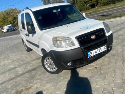 Фиат Добло 2005 в Полтаве на Automoto.ua Белый Фиат Добло, объемом двигателя 1.9 л и пробегом 250 тыс. км за 4800 $, фото 1 на Automoto.ua