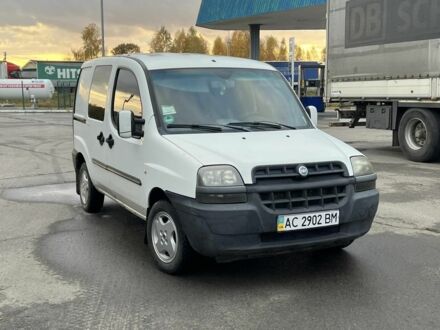 Белый Фиат Добло, объемом двигателя 1.6 л и пробегом 314 тыс. км за 1900 $, фото 1 на Automoto.ua