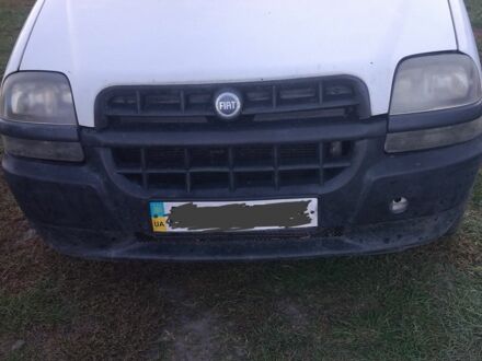 Белый Фиат Добло, объемом двигателя 0 л и пробегом 299 тыс. км за 2300 $, фото 1 на Automoto.ua