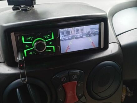 Белый Фиат Добло, объемом двигателя 1.9 л и пробегом 370 тыс. км за 4300 $, фото 1 на Automoto.ua