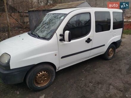 Білий Фіат Добло, об'ємом двигуна 1.3 л та пробігом 347 тис. км за 2300 $, фото 1 на Automoto.ua