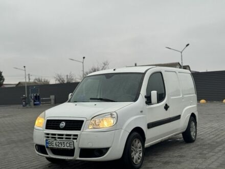 Белый Фиат Добло, объемом двигателя 1.9 л и пробегом 390 тыс. км за 3600 $, фото 1 на Automoto.ua