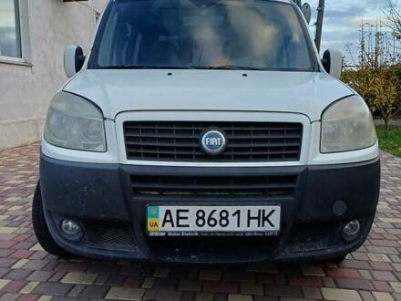 Белый Фиат Добло, объемом двигателя 1.9 л и пробегом 342 тыс. км за 3800 $, фото 1 на Automoto.ua