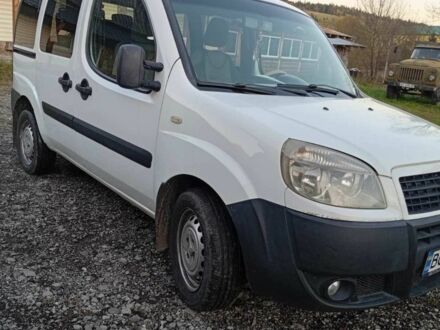 Белый Фиат Добло, объемом двигателя 1.9 л и пробегом 365 тыс. км за 3500 $, фото 1 на Automoto.ua