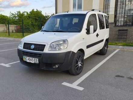 Белый Фиат Добло, объемом двигателя 1.25 л и пробегом 363 тыс. км за 3800 $, фото 1 на Automoto.ua
