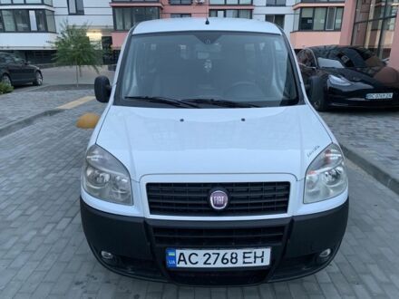 Фиат Добло 2006 в Луцке на Automoto.ua Белый Фиат Добло, объемом двигателя 1.2 л и пробегом 300 тыс. км за 3650 $, фото 1 на Automoto.ua