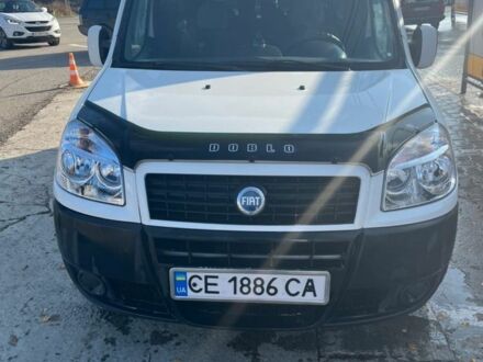 Белый Фиат Добло, объемом двигателя 1.3 л и пробегом 354 тыс. км за 4200 $, фото 1 на Automoto.ua