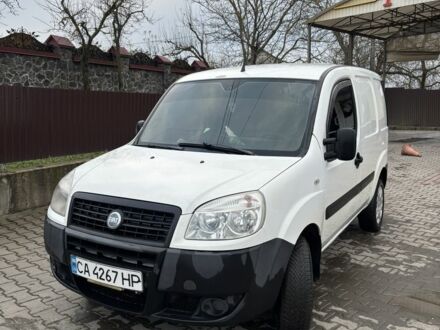 Белый Фиат Добло, объемом двигателя 1.4 л и пробегом 400 тыс. км за 3000 $, фото 1 на Automoto.ua