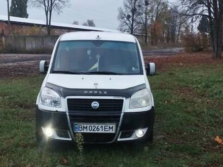 Белый Фиат Добло, объемом двигателя 1.3 л и пробегом 246 тыс. км за 4500 $, фото 1 на Automoto.ua