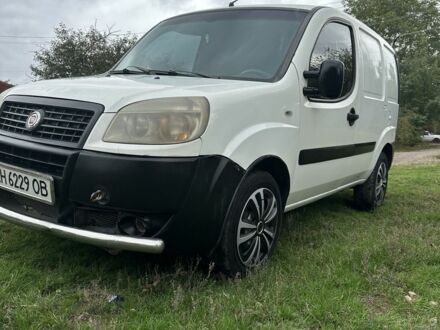 Белый Фиат Добло, объемом двигателя 1.3 л и пробегом 219 тыс. км за 2400 $, фото 1 на Automoto.ua