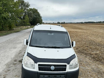 Фиат Добло 2007 в Броварах на Automoto.ua Белый Фиат Добло, объемом двигателя 1.3 л и пробегом 305 тыс. км за 4550 $, фото 1 на Automoto.ua