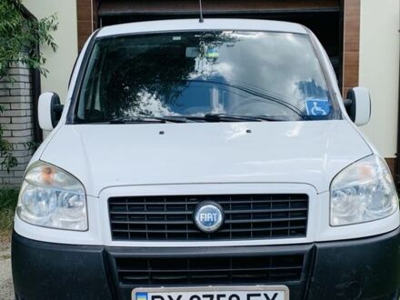 Фиат Добло 2007 в Житомире на Automoto.ua Белый Фиат Добло, объемом двигателя 1.9 л и пробегом 290 тыс. км за 4600 $, фото 1 на Automoto.ua