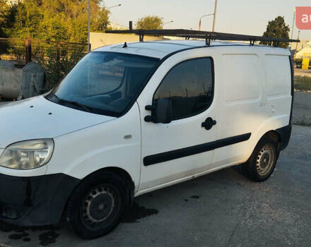 Білий Фіат Добло, об'ємом двигуна 1.37 л та пробігом 262 тис. км за 3500 $, фото 1 на Automoto.ua