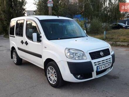 Фіат Добло 2008 у Харкові на Automoto.ua Білий Фіат Добло, об'ємом двигуна 1.37 л та пробігом 218 тис. км за 5000 $, фото 1 на Automoto.ua