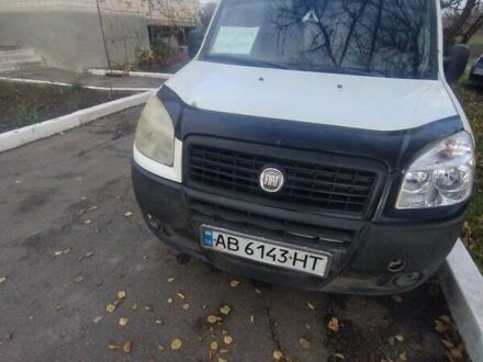 Белый Фиат Добло, объемом двигателя 1.4 л и пробегом 270 тыс. км за 3200 $, фото 1 на Automoto.ua