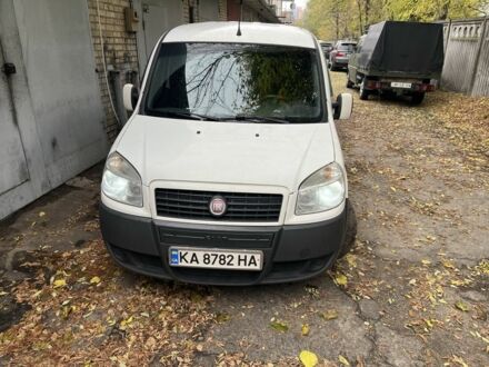 Фіат Добло 2008 у Києві на Automoto.ua Білий Фіат Добло, об'ємом двигуна 1.2 л та пробігом 298 тис. км за 4200 $, фото 1 на Automoto.ua