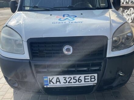 Фиат Добло 2009 в Барышевке на Automoto.ua Белый Фиат Добло, объемом двигателя 1.9 л и пробегом 275 тыс. км за 4500 $, фото 1 на Automoto.ua