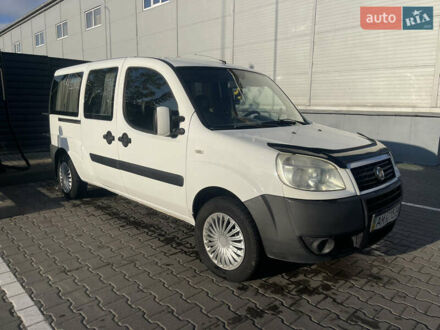 Фиат Добло 2009 в Житомире на Automoto.ua Белый Фиат Добло, объемом двигателя 1.3 л и пробегом 336 тыс. км за 5500 $, фото 1 на Automoto.ua