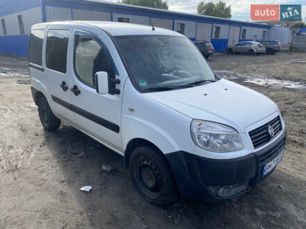 Белый Фиат Добло, объемом двигателя 1.25 л и пробегом 160 тыс. км за 3700 $, фото 1 на Automoto.ua