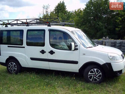 Фиат Добло 2010 в Киеве на Automoto.ua Белый Фиат Добло, объемом двигателя 1.2 л и пробегом 188 тыс. км за 5200 $, фото 1 на Automoto.ua