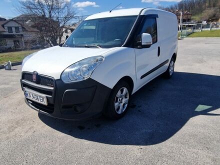 Белый Фиат Добло, объемом двигателя 1.2 л и пробегом 234 тыс. км за 4500 $, фото 1 на Automoto.ua