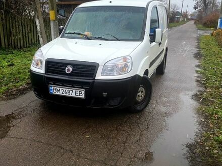 Белый Фиат Добло, объемом двигателя 1.2 л и пробегом 245 тыс. км за 3600 $, фото 1 на Automoto.ua