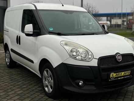 Белый Фиат Добло, объемом двигателя 1.2 л и пробегом 270 тыс. км за 4990 $, фото 1 на Automoto.ua