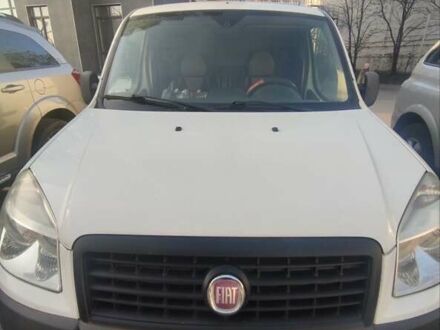 Белый Фиат Добло, объемом двигателя 1.4 л и пробегом 98 тыс. км за 6500 $, фото 1 на Automoto.ua