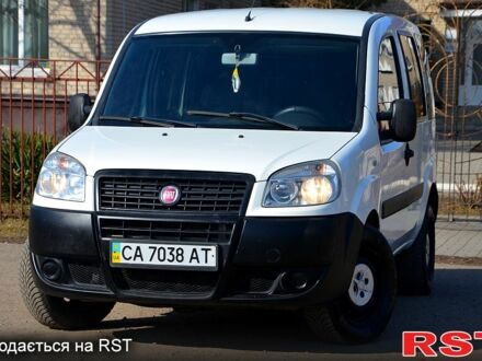 Фіат Добло 2013 у Павлограде на Automoto.ua Білий Фіат Добло, об'ємом двигуна 1.4 л та пробігом 171 тис. км за 5400 $, фото 1 на Automoto.ua