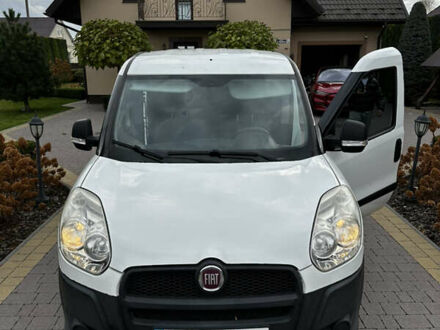 Белый Фиат Добло, объемом двигателя 1.25 л и пробегом 172 тыс. км за 6800 $, фото 1 на Automoto.ua