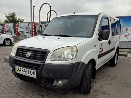 Фиат Добло 2013 в Киеве на Automoto.ua Белый Фиат Добло, объемом двигателя 1.25 л и пробегом 174 тыс. км за 6750 $, фото 1 на Automoto.ua