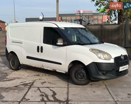 Белый Фиат Добло, объемом двигателя 1.37 л и пробегом 299 тыс. км за 4590 $, фото 1 на Automoto.ua