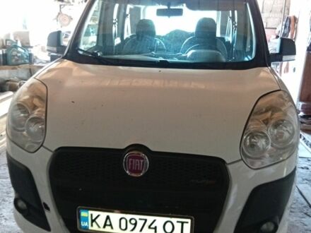 Белый Фиат Добло, объемом двигателя 1.2 л и пробегом 430 тыс. км за 6200 $, фото 1 на Automoto.ua