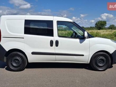 Білий Фіат Добло, об'ємом двигуна 1.25 л та пробігом 197 тис. км за 5700 $, фото 1 на Automoto.ua
