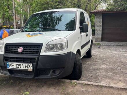 Белый Фиат Добло, объемом двигателя 0 л и пробегом 320 тыс. км за 2700 $, фото 1 на Automoto.ua
