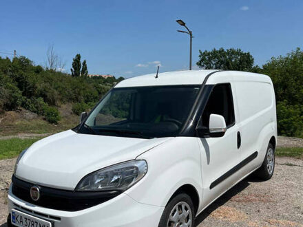 Белый Фиат Добло, объемом двигателя 1.7 л и пробегом 320 тыс. км за 8500 $, фото 1 на Automoto.ua