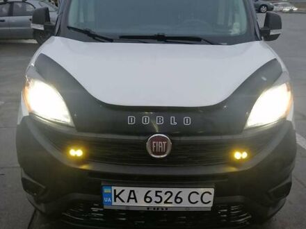 Белый Фиат Добло, объемом двигателя 1.25 л и пробегом 214 тыс. км за 8600 $, фото 1 на Automoto.ua