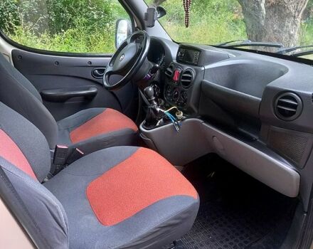 Бежевий Фіат Добло, об'ємом двигуна 1.4 л та пробігом 320 тис. км за 5200 $, фото 4 на Automoto.ua