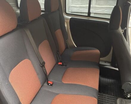 Бежевый Фиат Добло, объемом двигателя 1.2 л и пробегом 354 тыс. км за 5250 $, фото 6 на Automoto.ua