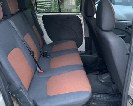 Бежевый Фиат Добло, объемом двигателя 1.3 л и пробегом 229 тыс. км за 6300 $, фото 6 на Automoto.ua