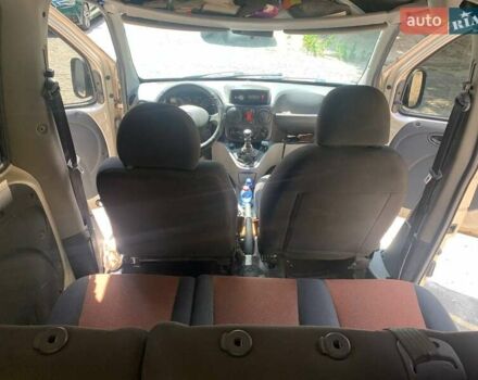 Бежевый Фиат Добло, объемом двигателя 1.37 л и пробегом 188 тыс. км за 6400 $, фото 2 на Automoto.ua